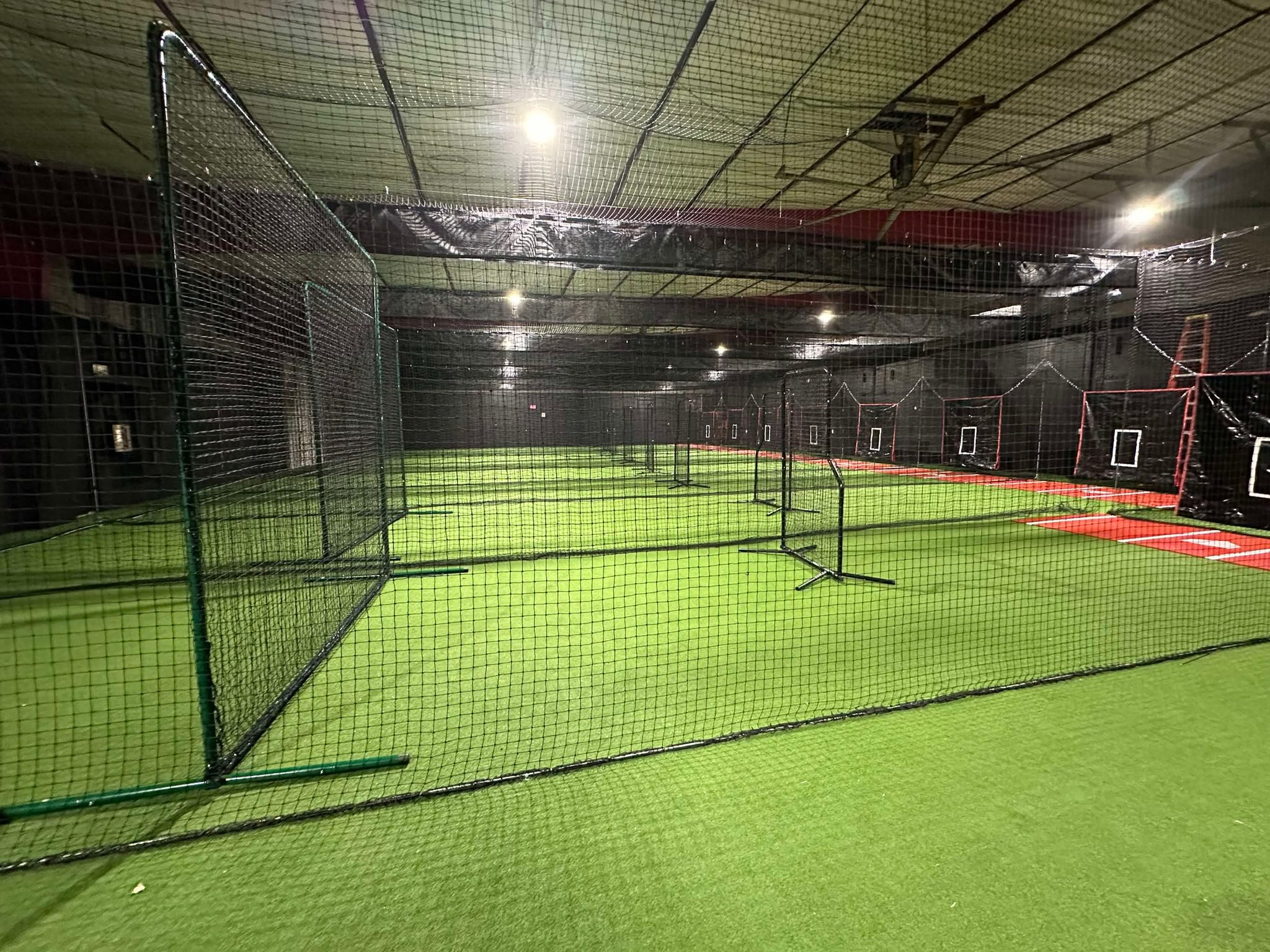 Indoor cage setup